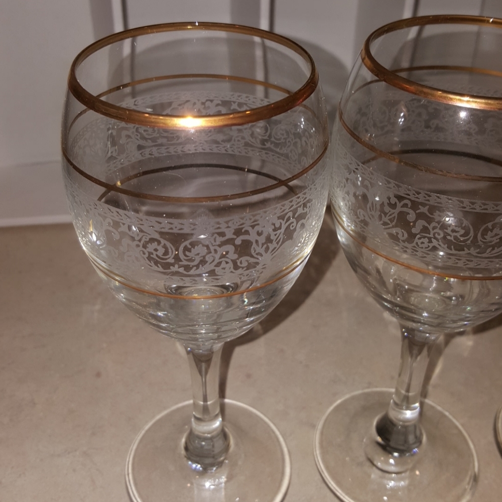 Glass Stemware - Picture 4 of 6